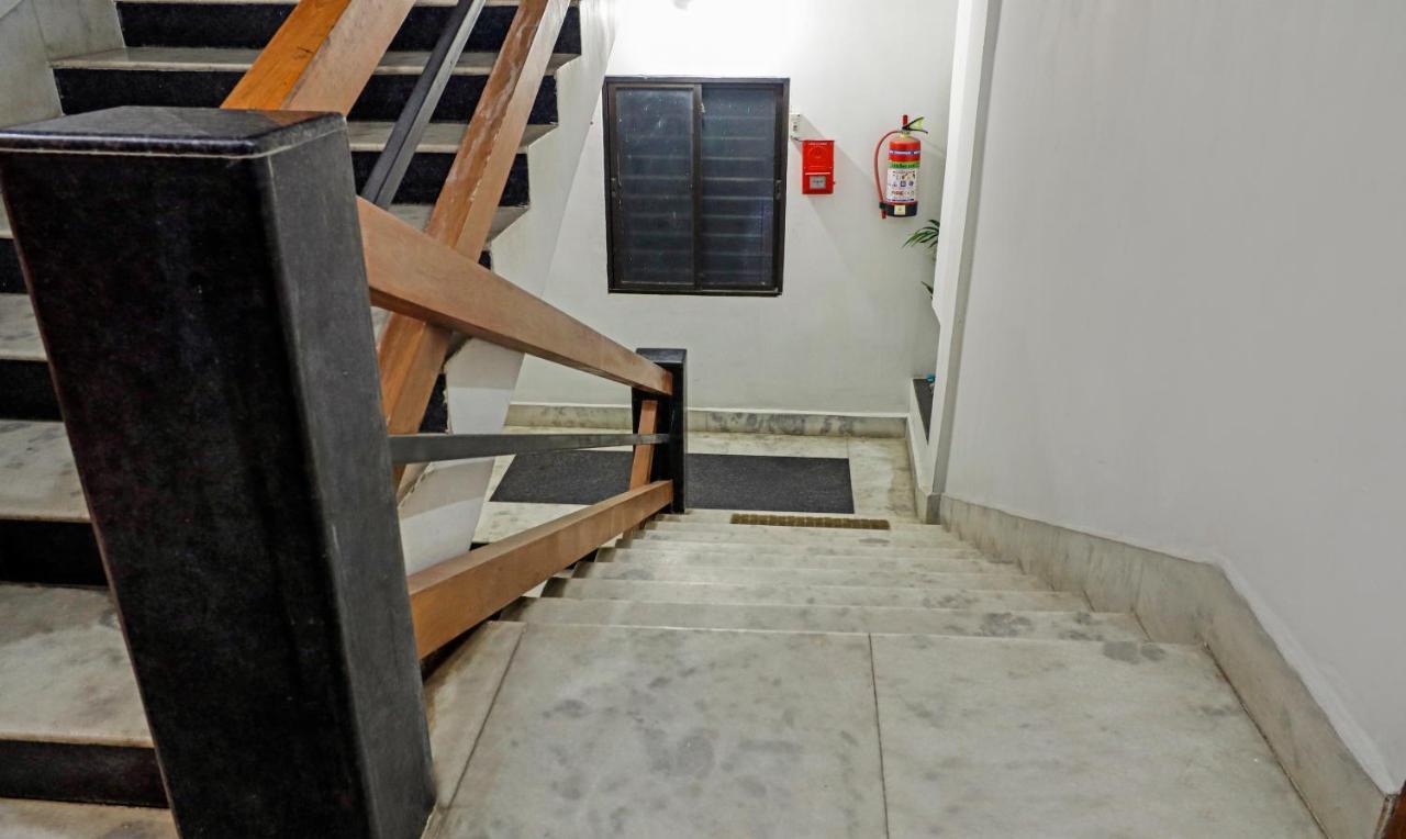 Treebo Umal Homestay Ganeshguri Гувахати Екстериор снимка